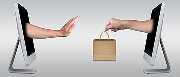 Quelle: Pixabay CC0 - Hand ragt aus Bildschirm und lehnt Einkaufssackerl von Hand aus anderem Bildschirm ab.
